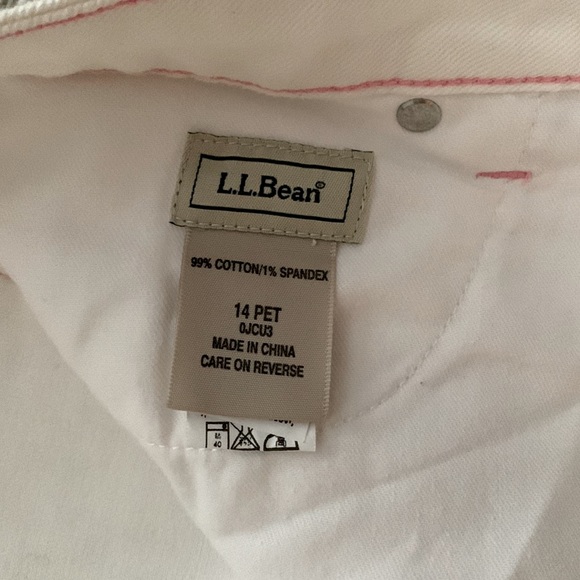 L.L. Bean White Jeans: Pink Stitching accents, Ribbon belt, Bootcut & Wider Leg - Picture 11 of 12